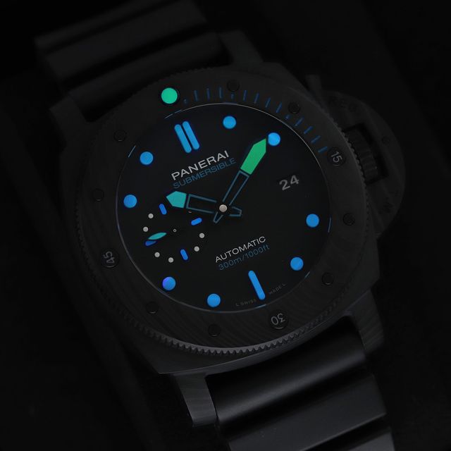 Panerai Submersible PAM01616 Image 6
